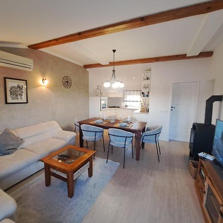 Apartman Lucia Posedarje Eksteriør billede