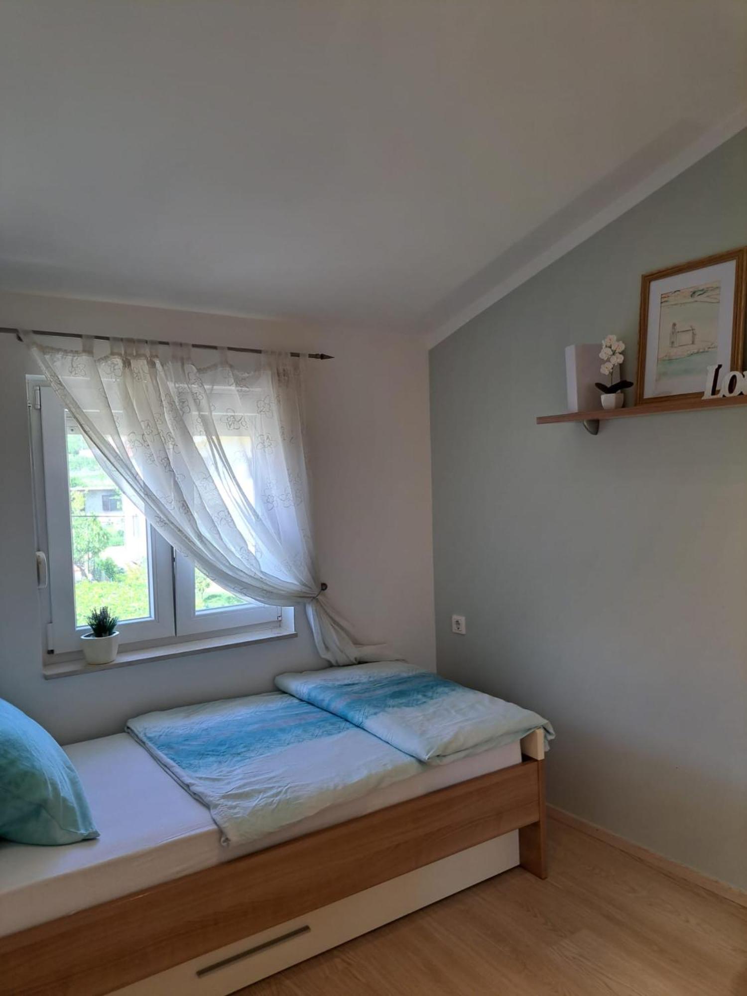 Apartman Lucia Posedarje Eksteriør billede