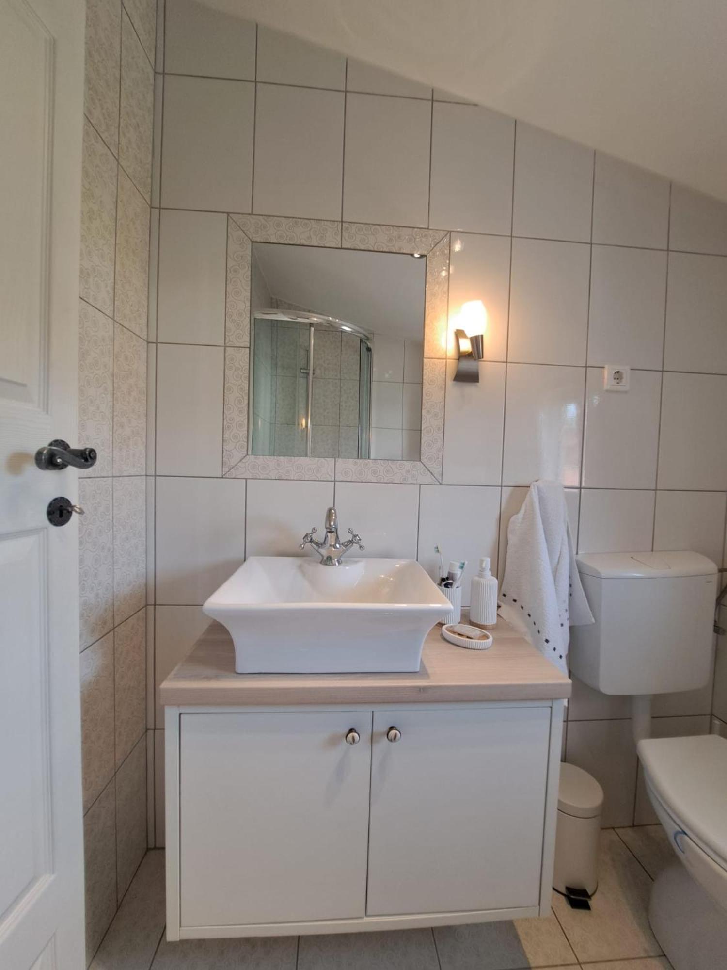 Apartman Lucia Posedarje Eksteriør billede