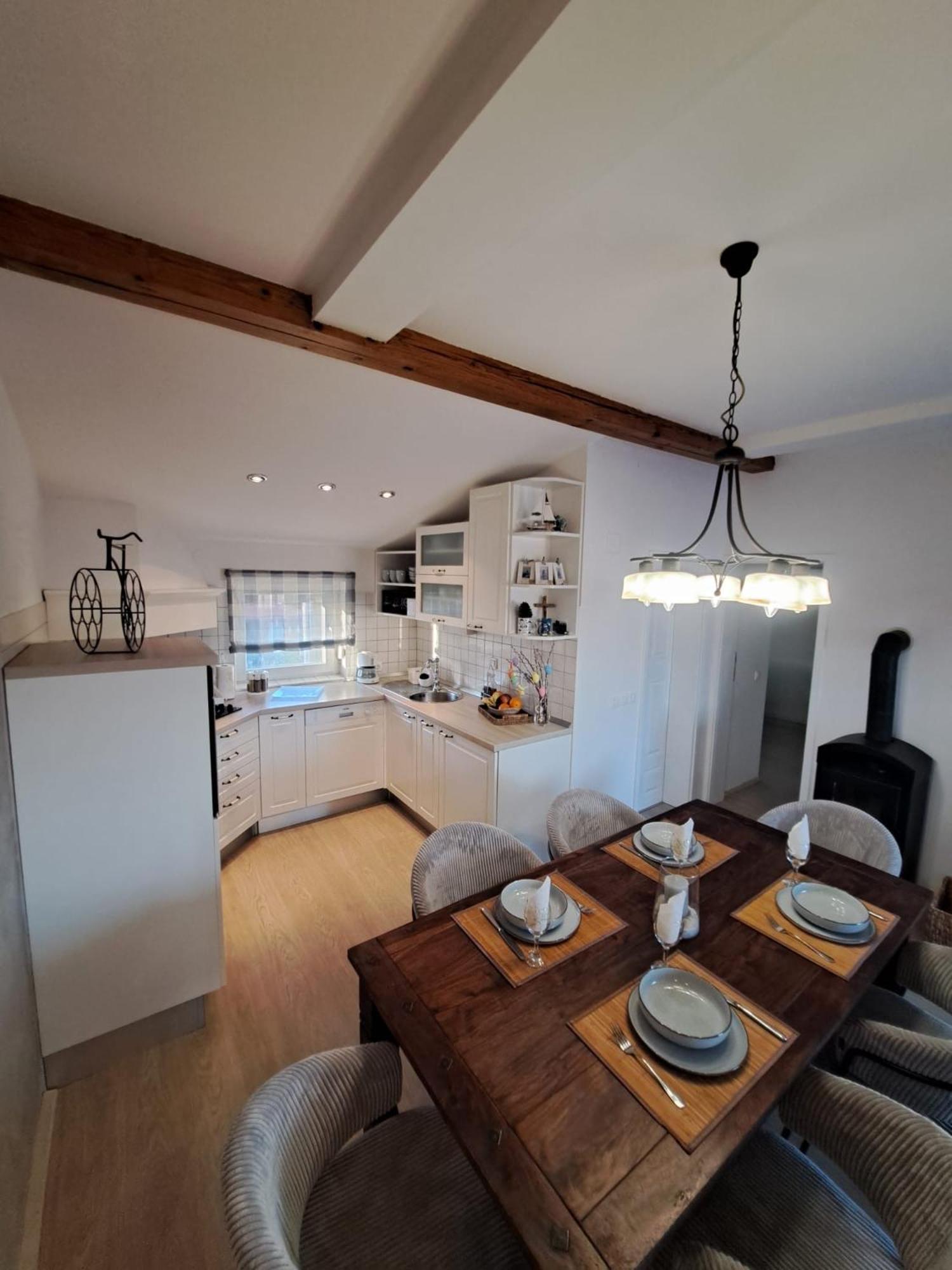 Apartman Lucia Posedarje Eksteriør billede